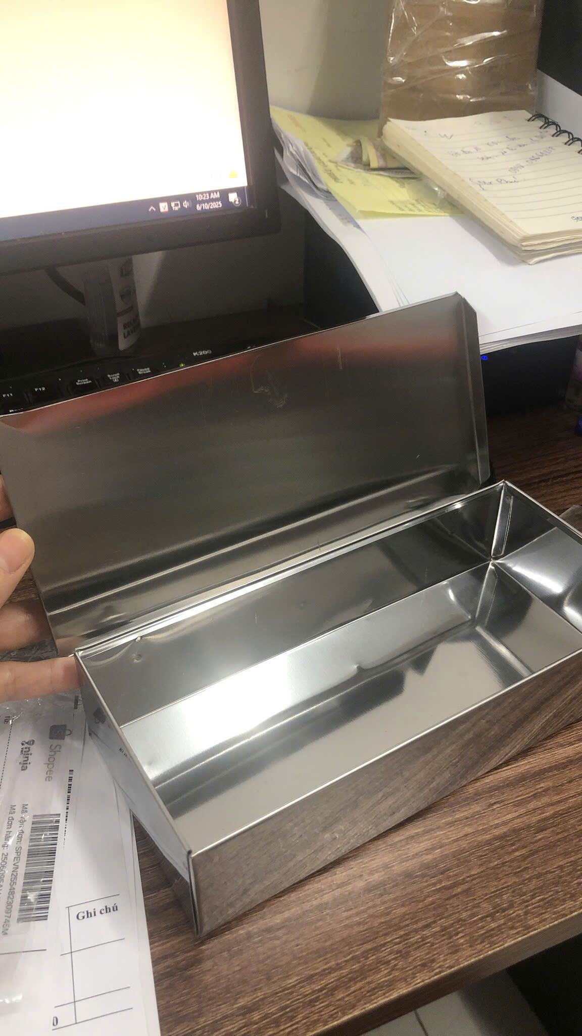 Hộp chống sốc inox, Pakistan