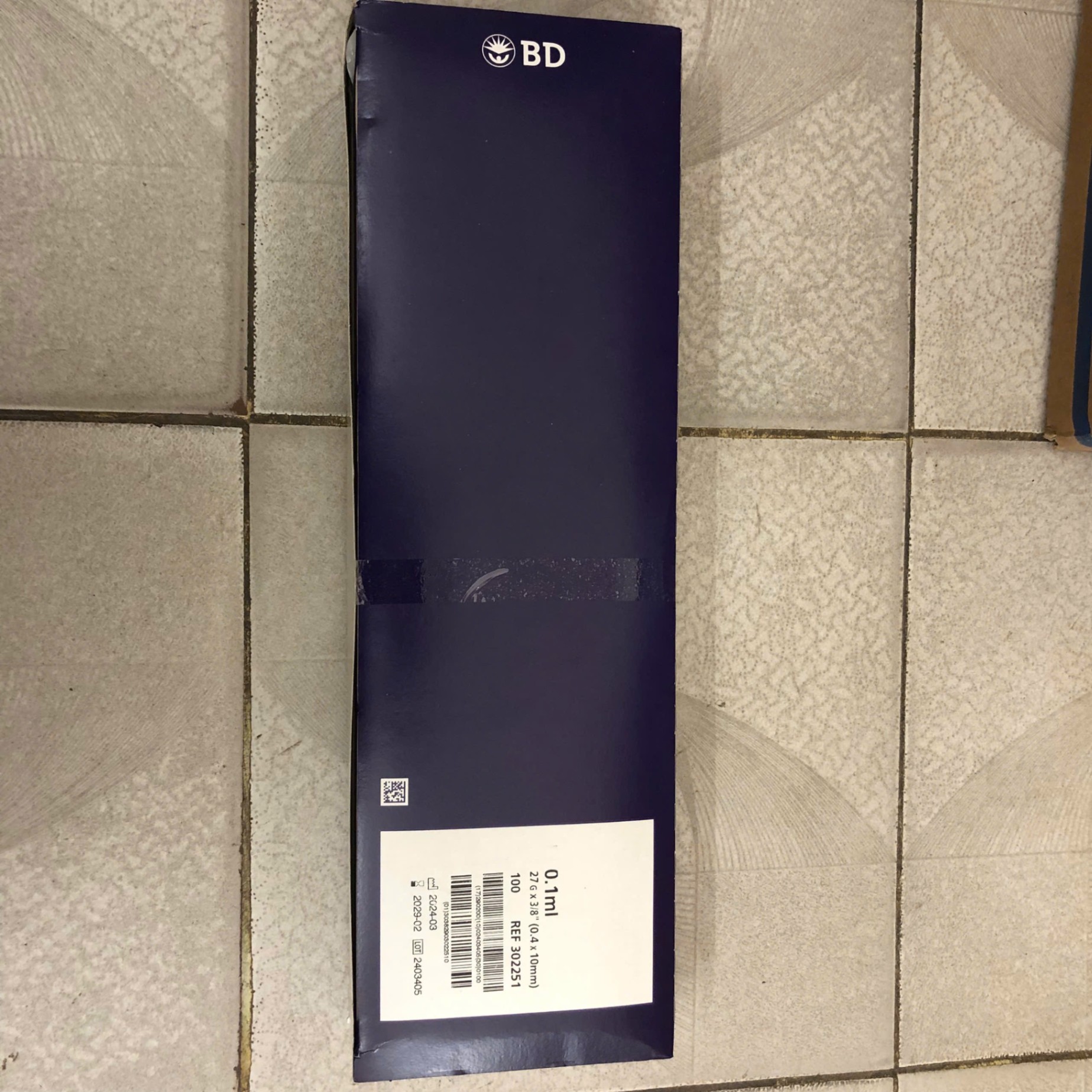 Bơm tiêm tự khoá 0,1 ml 27G x 3/8 Becton Dickinson, S.A; Tây Ban Nha (Hộp =100 cái)