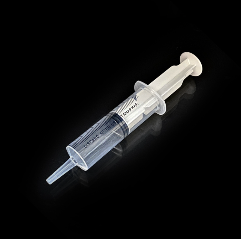 Bơm cho ăn Tanaphar 50ml (Hộp=25 chiếc, Thùng=400 cái)