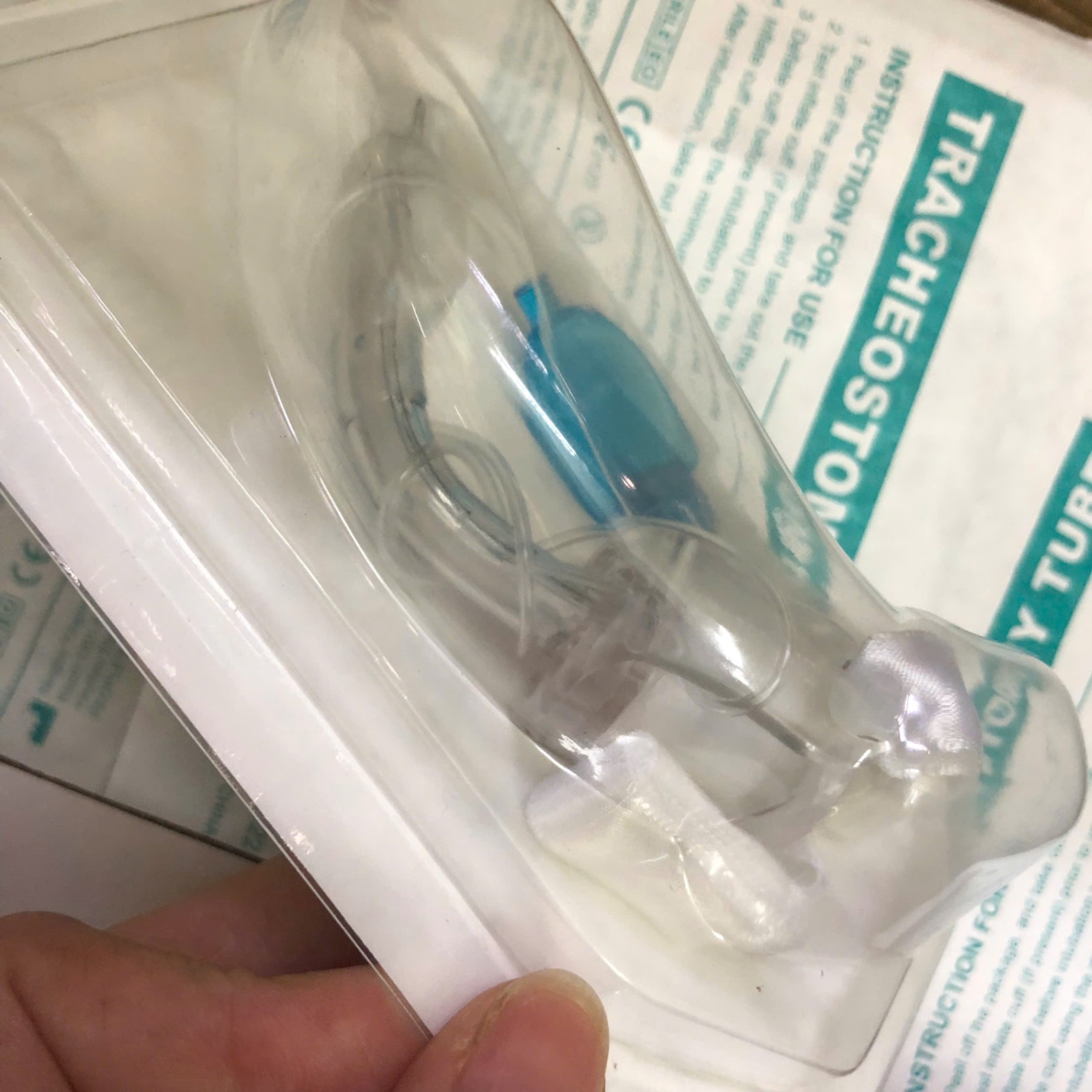Ống khai mở khí quản 1 nòng có bóng các cỡ, NINGBO YINGMED MEDICAL Trung Quốc (Hộp = 10 cái)