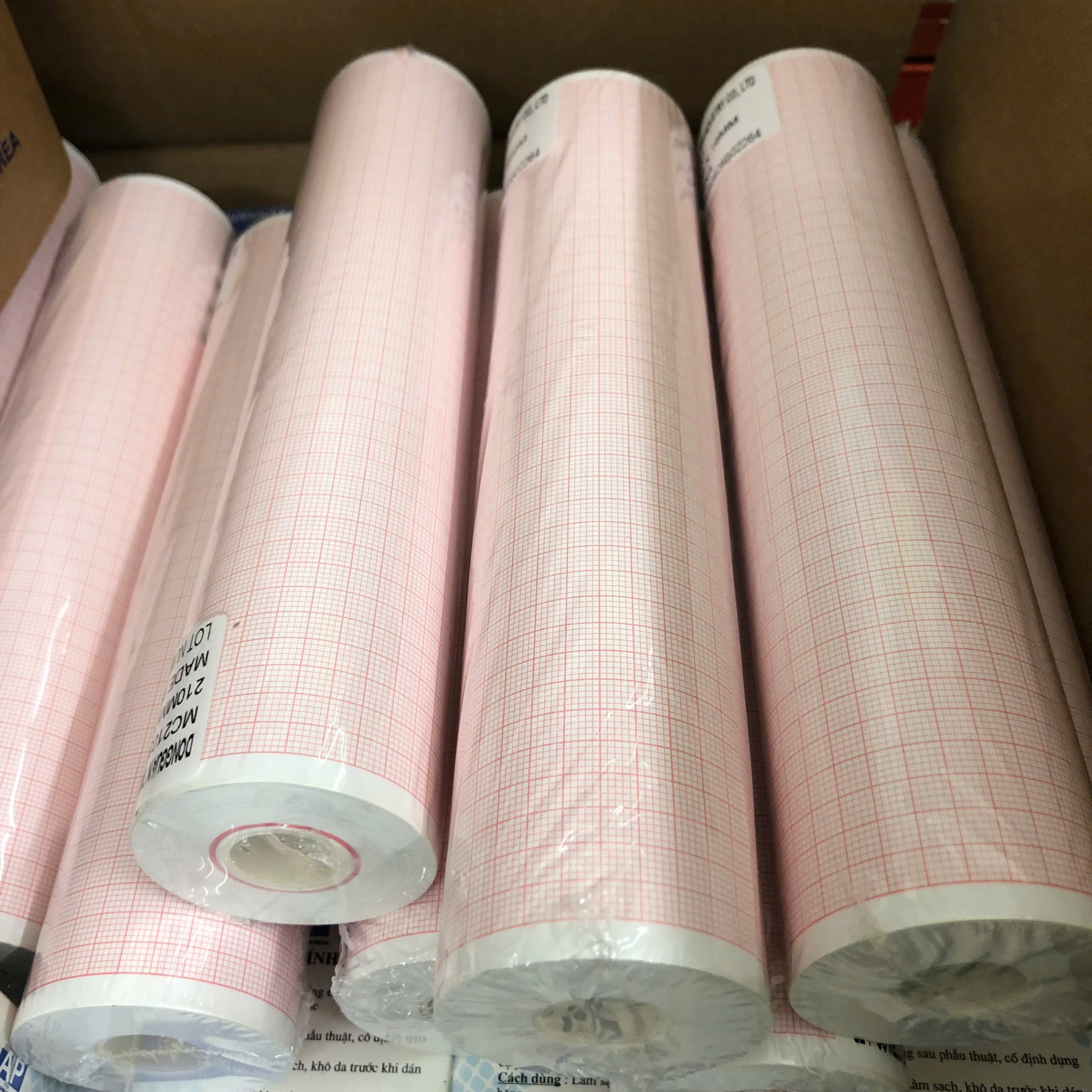 Giấy điện tim 12 kênh cardio Touch 3000, Dongguan Tianyin Paper Industry, Trung Quốc (Túi =1 cuộn)