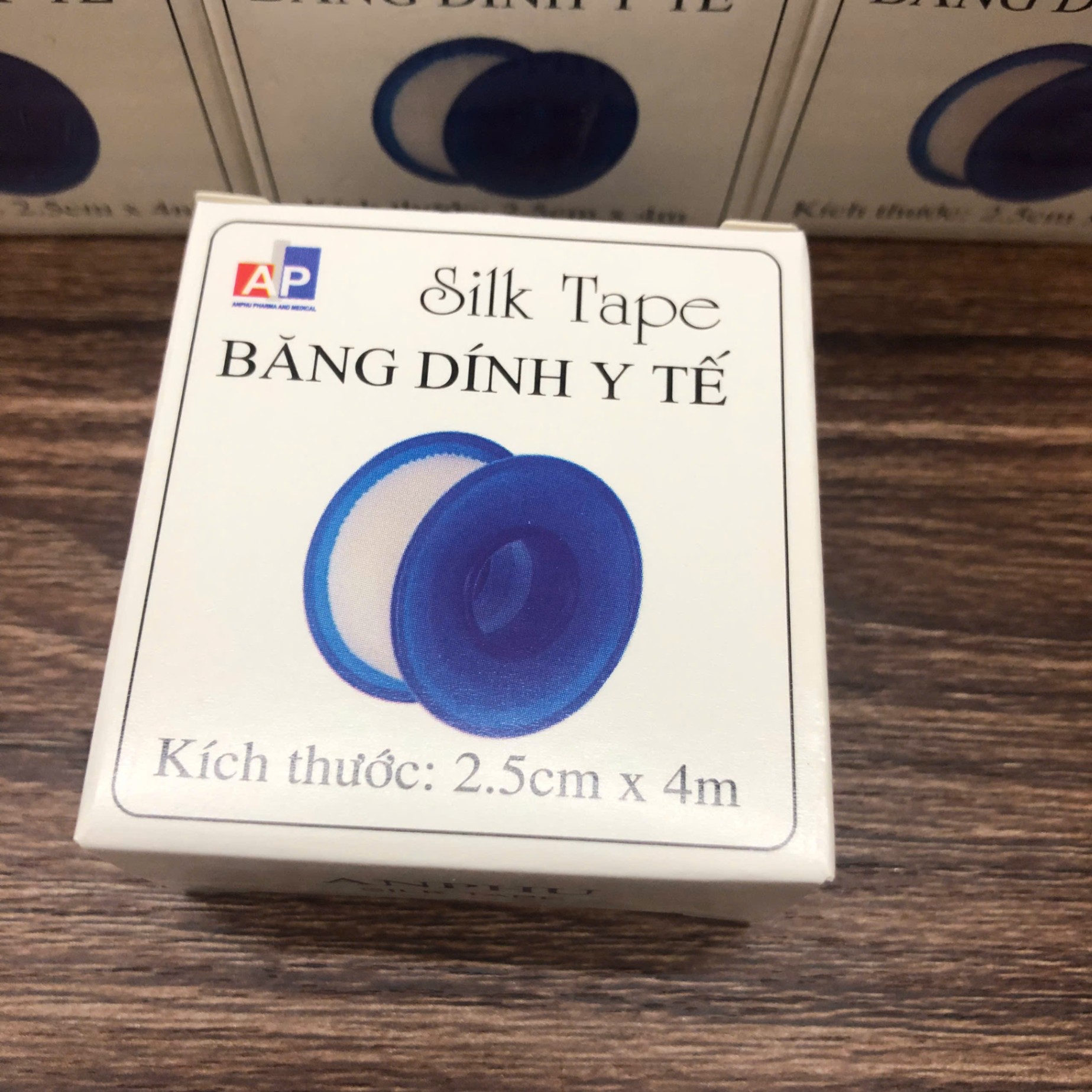 Qizlar loy porno Onam buni menga eshakda berdi (porno)