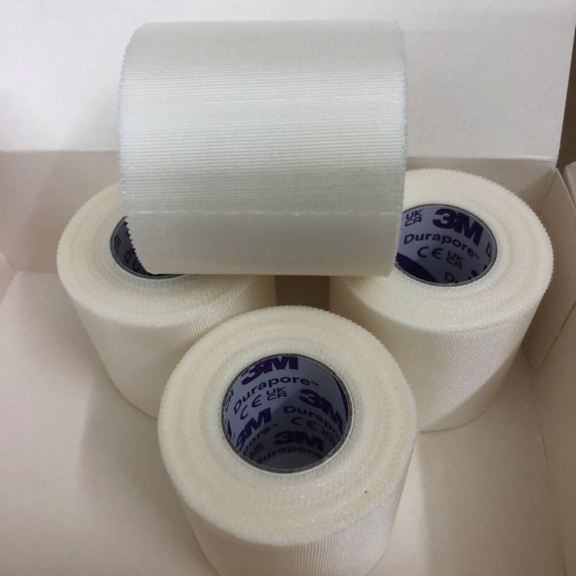 Băng keo 3M Durapore 5cm x 9.1m