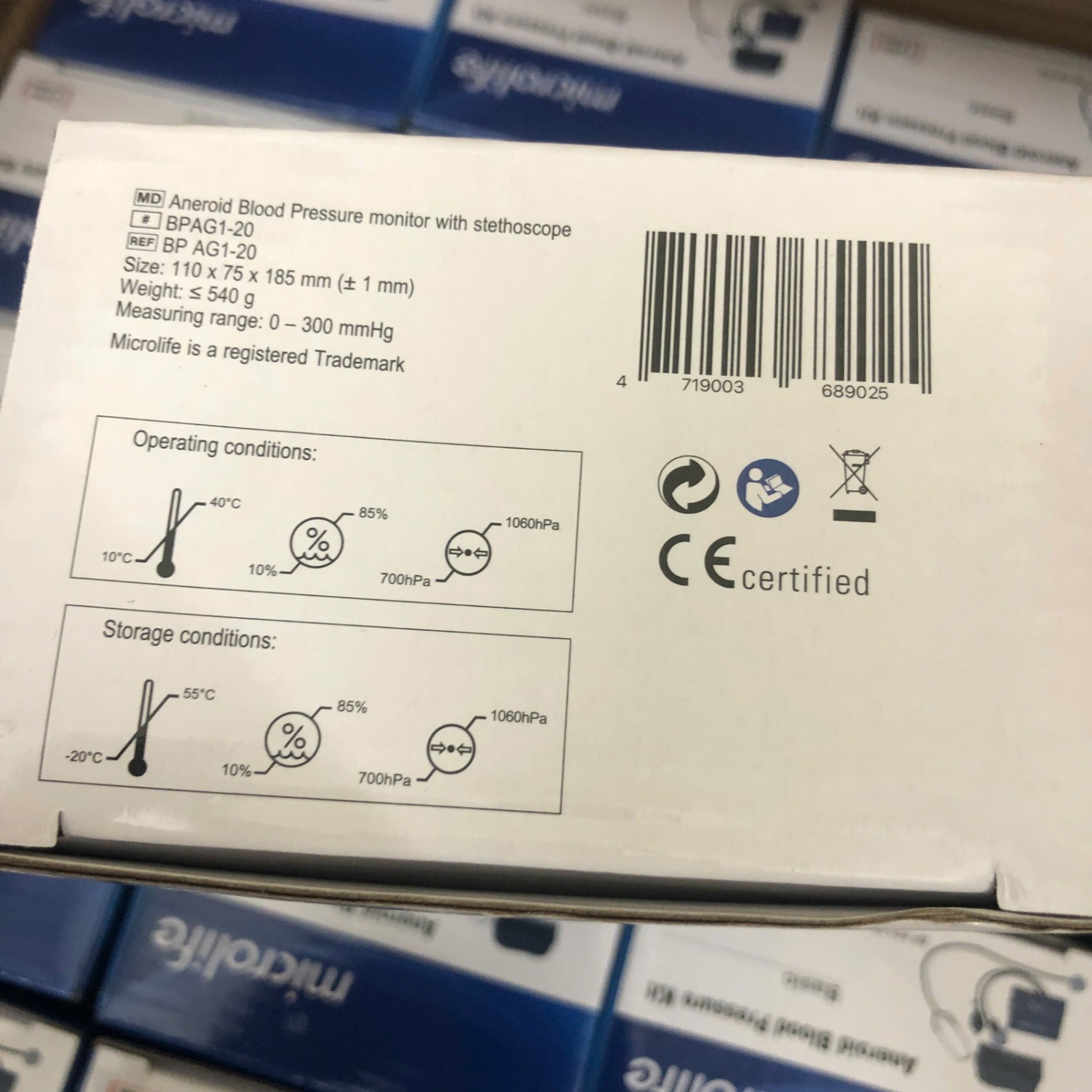 Máy đo huyết áp cơ kèm tai nghe Microlife BP AG1-20