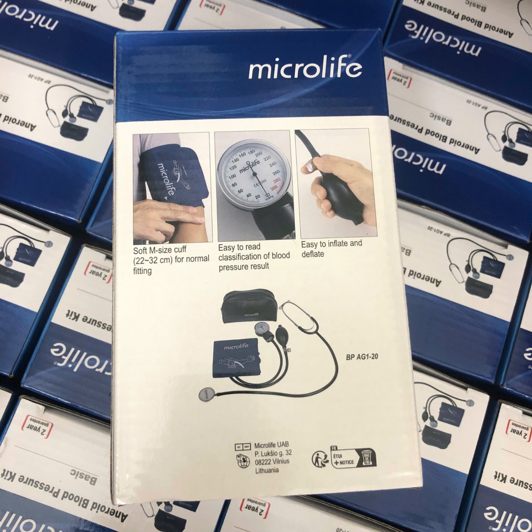 Máy đo huyết áp cơ kèm tai nghe Microlife BP AG1-20