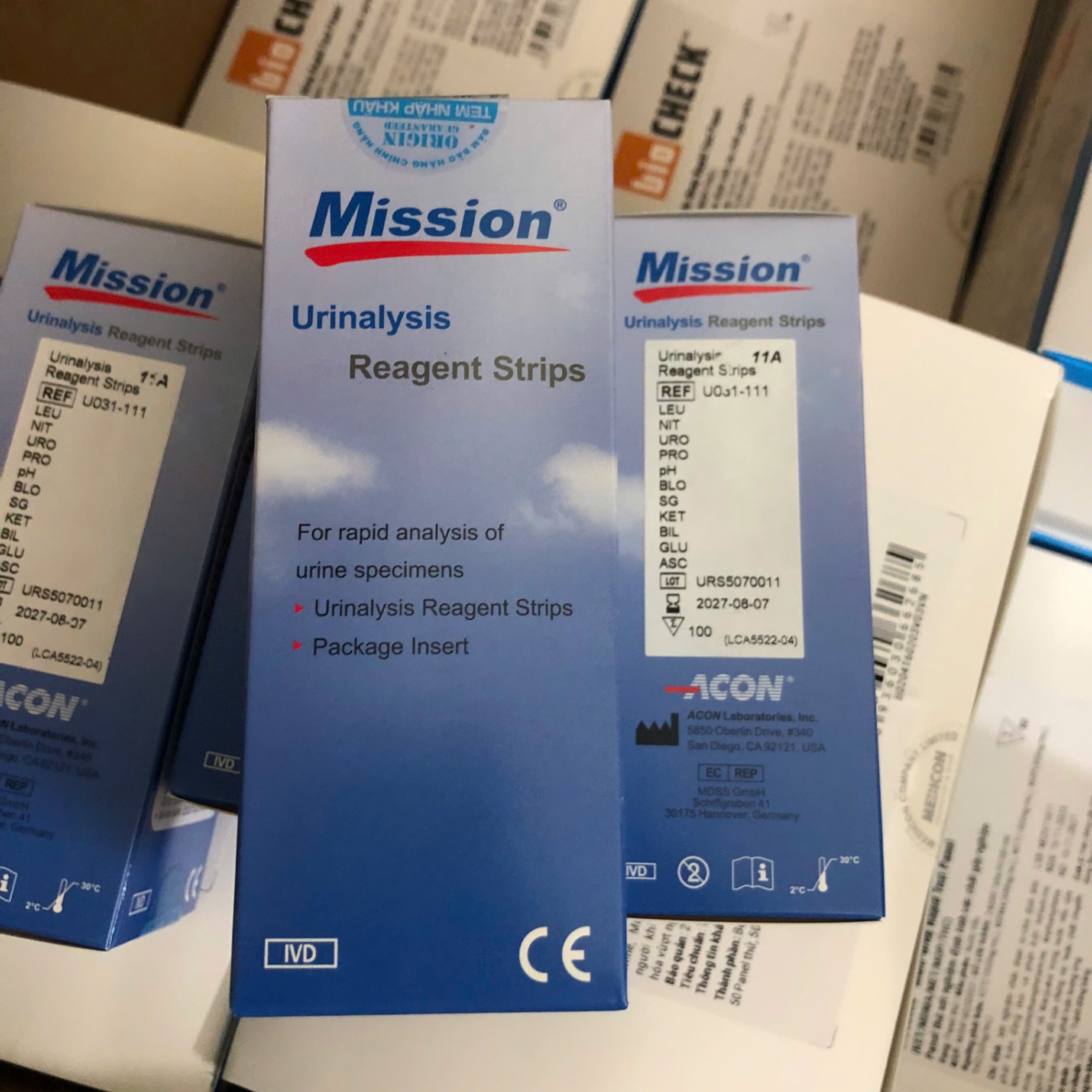 Que thử nước tiểu 11 thông số, cho máy MISSION U120, ACON Biotech, Trung Quốc (Hộp=100 test)