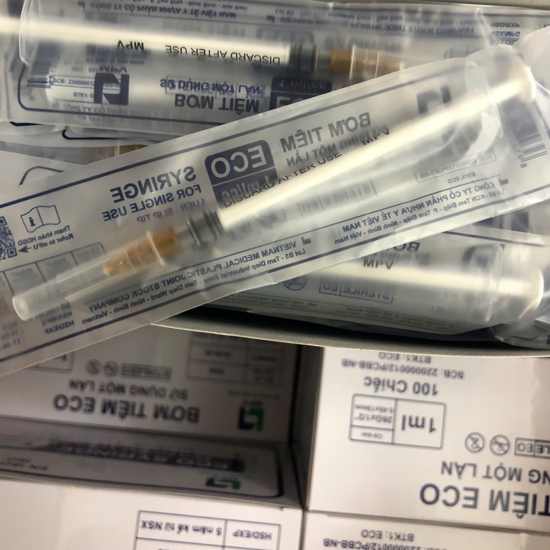 Bơm tiêm ECO sử dụng một lần 1ml (Hộp=100 cái, Thùng=4200 cái)