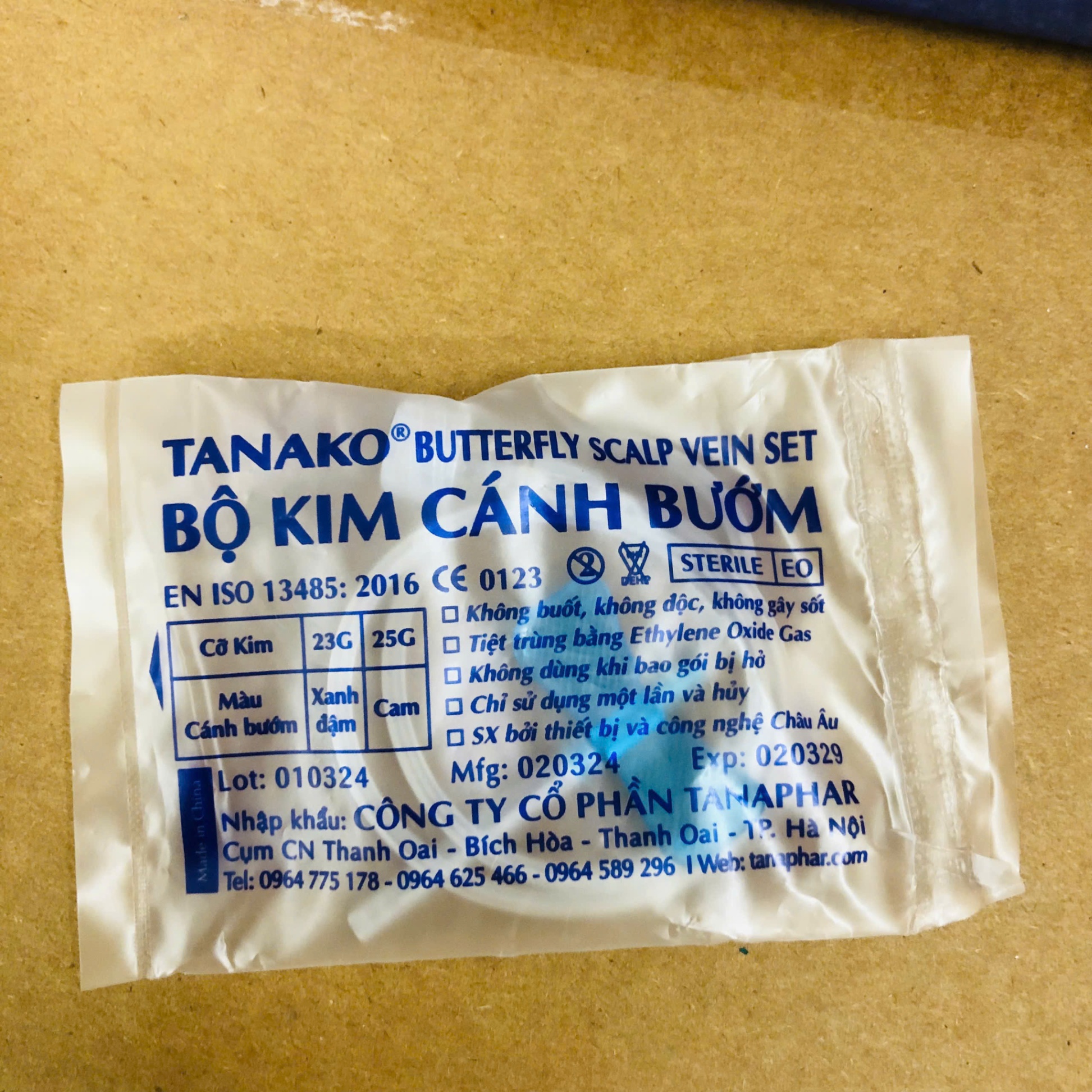 Bộ kim cánh bướm 23G Tanako (Hộp=100 cái)