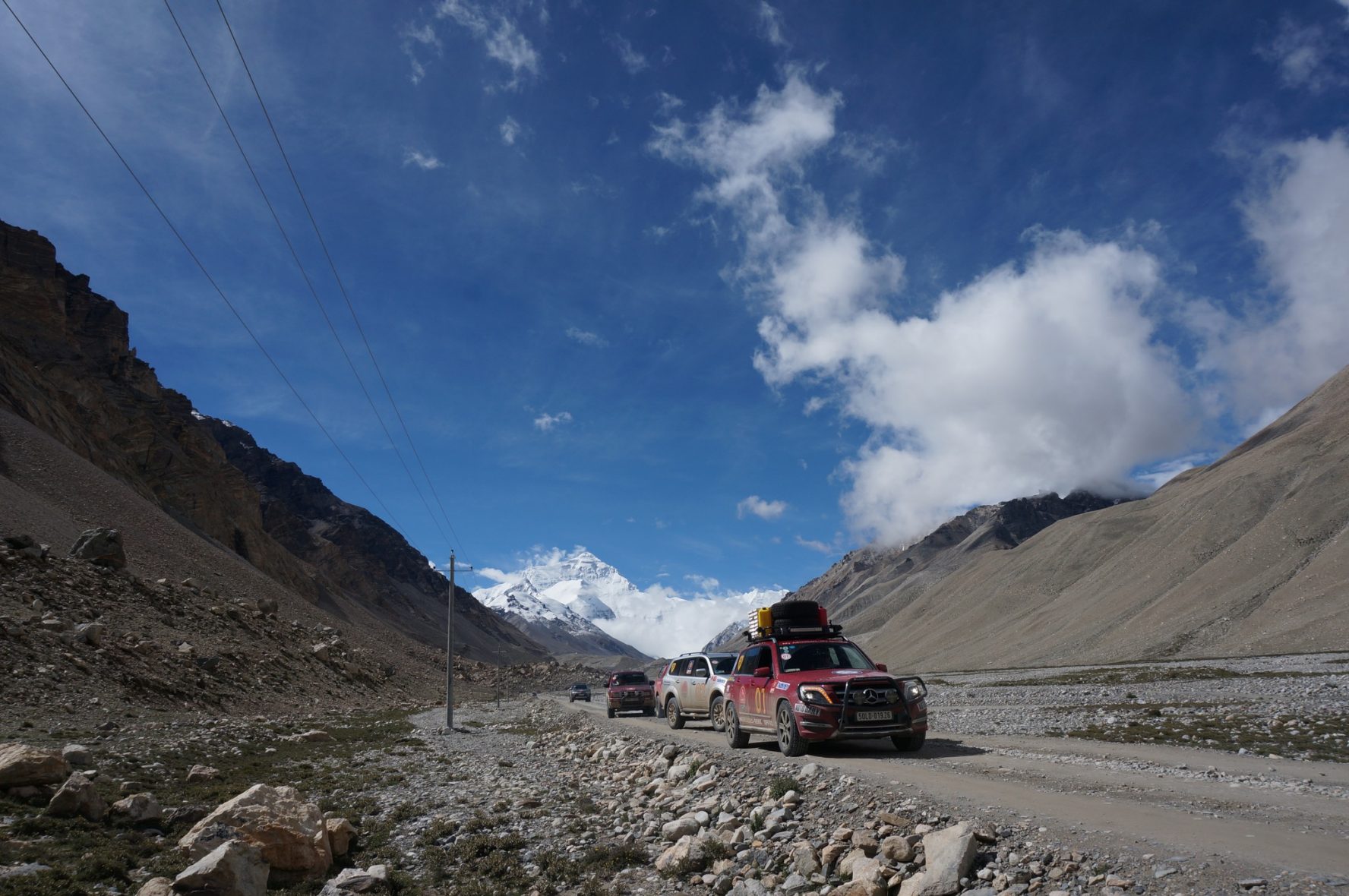 Hanh-trinh-Caravan-tu-Viet-Nam-Tay-Tang-va-Everest-Base-Camp--1.jpg