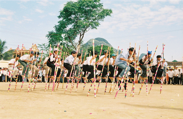 Tong-hop-50-tro-choi-dan-gian-Viet-Nam-hay-va-pho-bien-nhat--9.gif