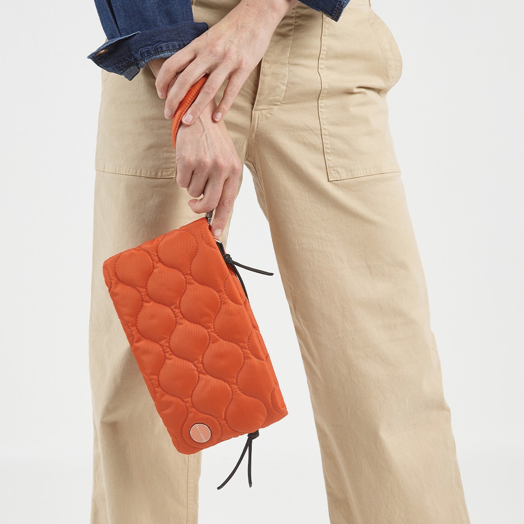 Túi ví ShortyLove Cleo Quilted Wristlet Clutch