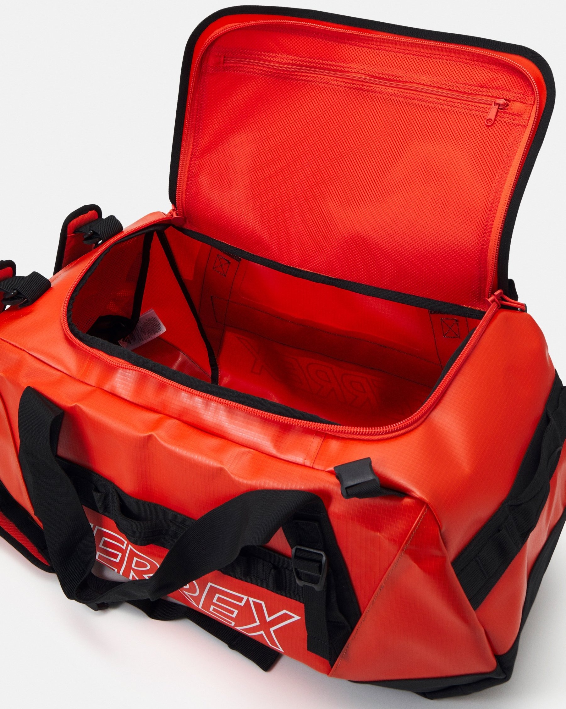 Adidas-TERREX-RAIN-RDY-Expedition-Duffel-Bag-S-50L-IN4660-ktmart-00-10.jpg