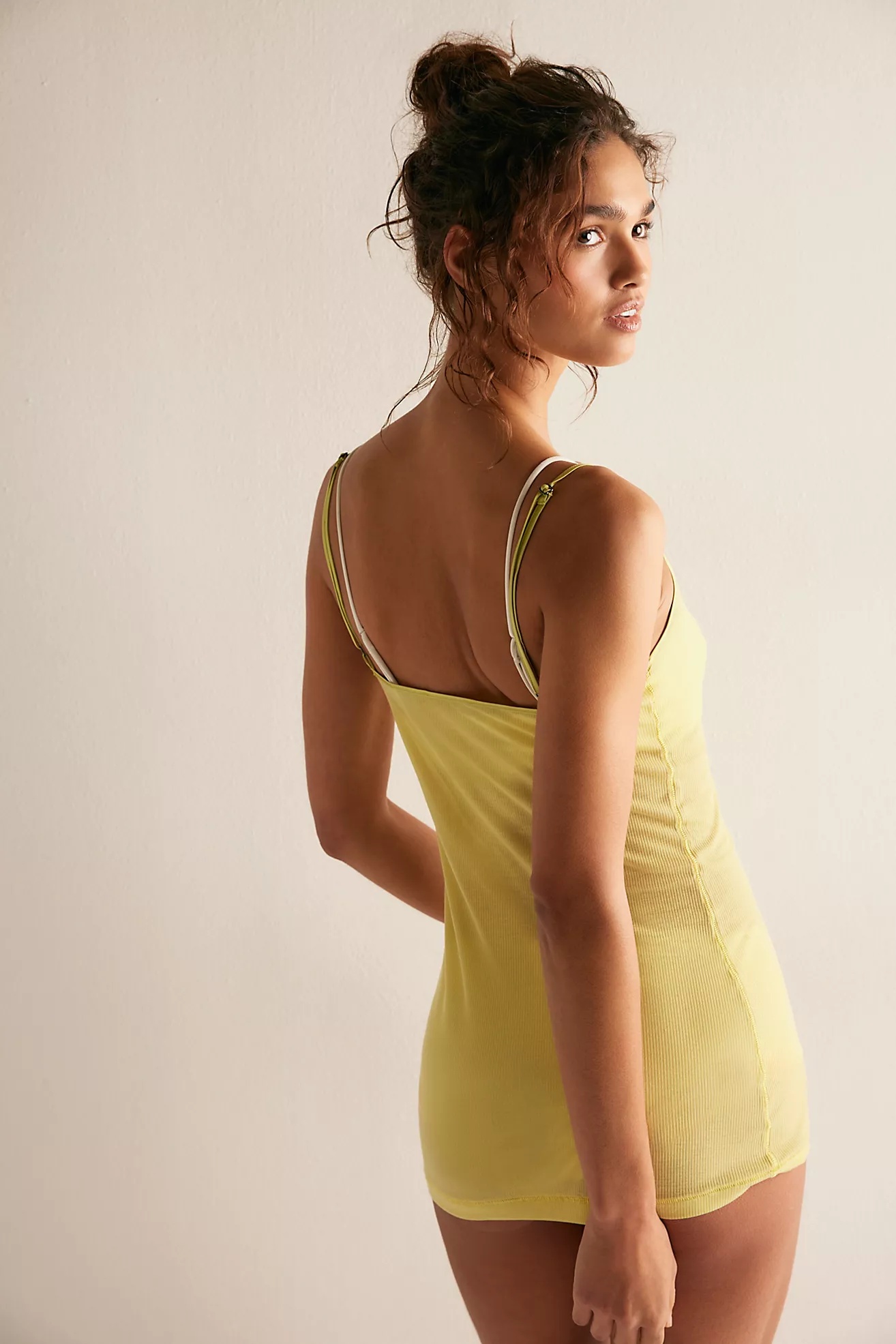 Ao-2-day-Free-People-Air-Sign-Cami-Silent-Lime-size-L-1.jpg?v=1779158593