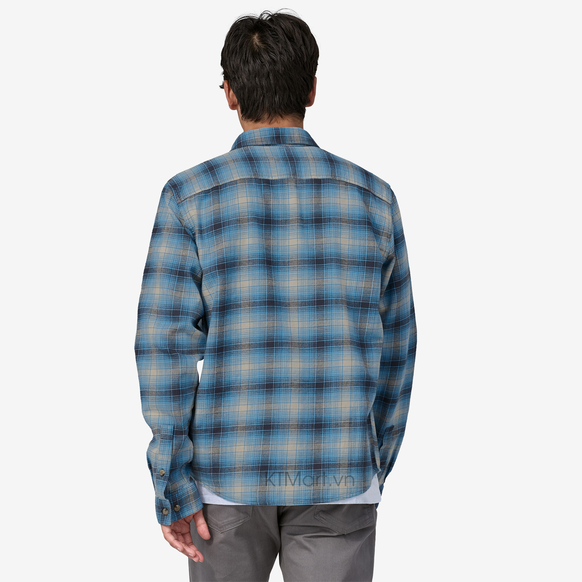 Ao-Patagonia-Men-s-Long-Sleeved-Cotton-in-Conversion-Lightweight-Fjord-Flannel-Shirt-42410-4.jpg?v=1773285905