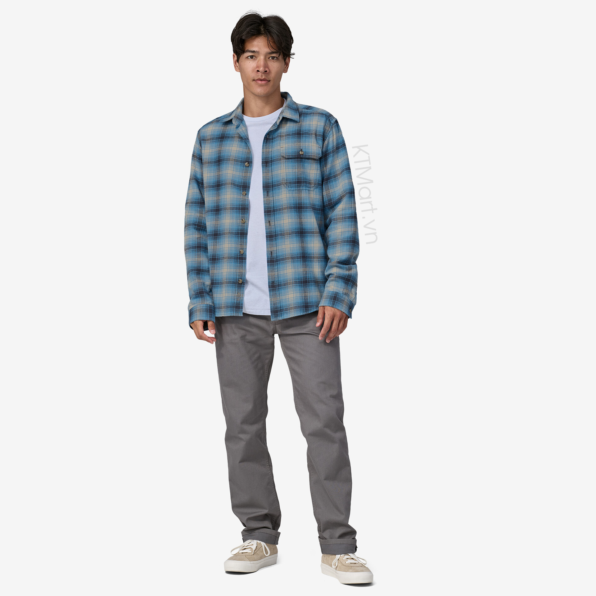 Ao-Patagonia-Men-s-Long-Sleeved-Cotton-in-Conversion-Lightweight-Fjord-Flannel-Shirt-42410-5.jpg?v=1773285910