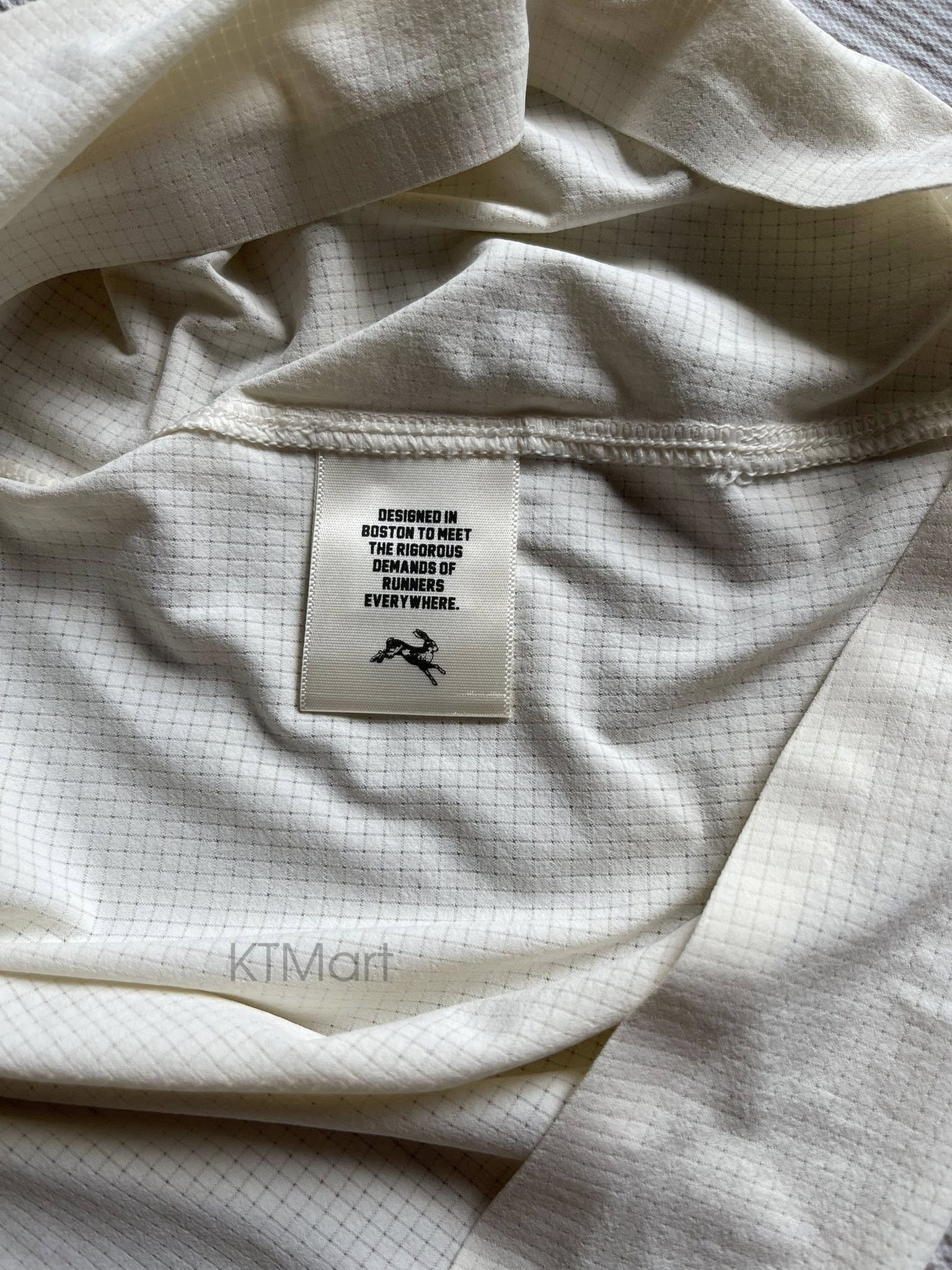 Ao-chay-bo-Tracksmith-Men-s-Twilight-Tank-size-S-6.jpg?v=1778662818