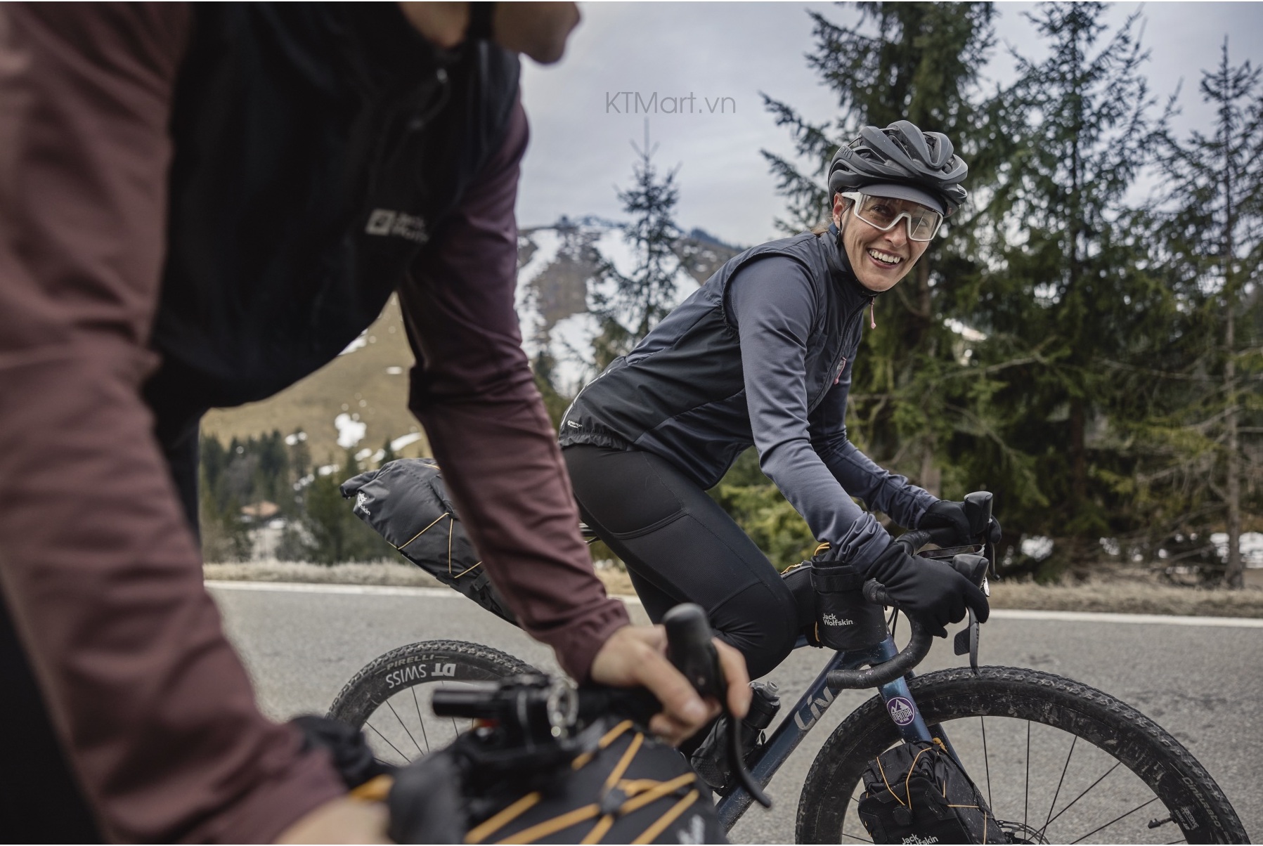 Ao-dap-xe-Jack-Wolfskin-Morobbia-FZ-Women-s-Longsleeve-Jersey-1710902-size-L-2.jpg?v=1773199531