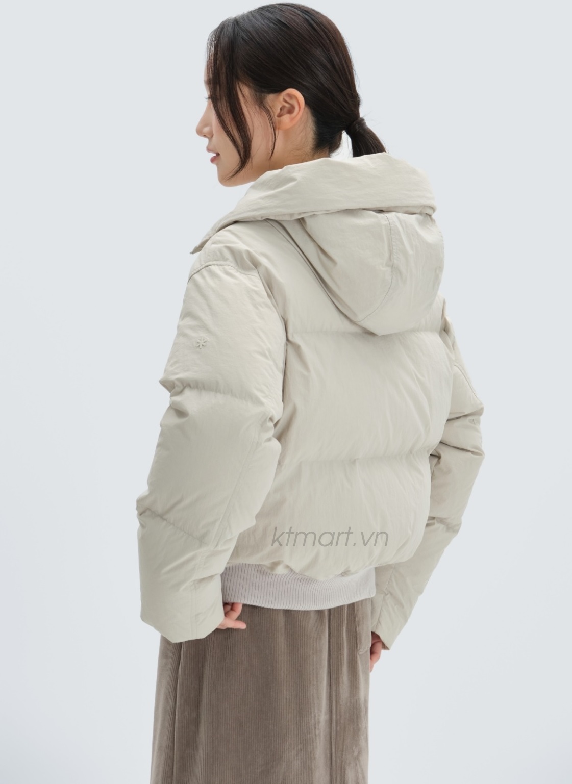 Ao-long-vu-Snow-Peak-Women-s-Hooded-Blouson-Down-Jacket-S24WWGDJ63-size-90-4.jpg
