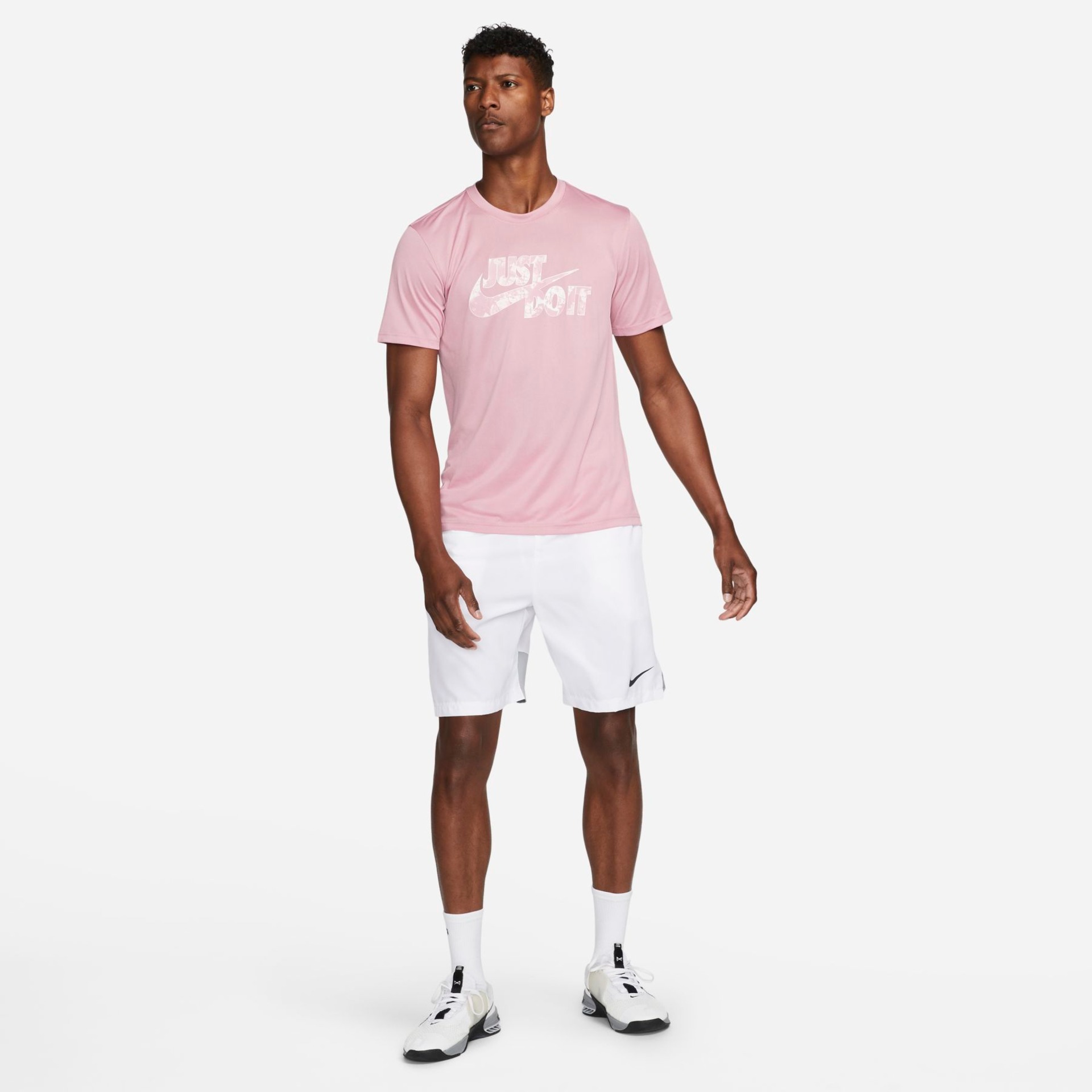 Ao-thun-Nike-Dri-Fit-Graphic-Training-T-Shirt-DR7549-size-M-5.jpg