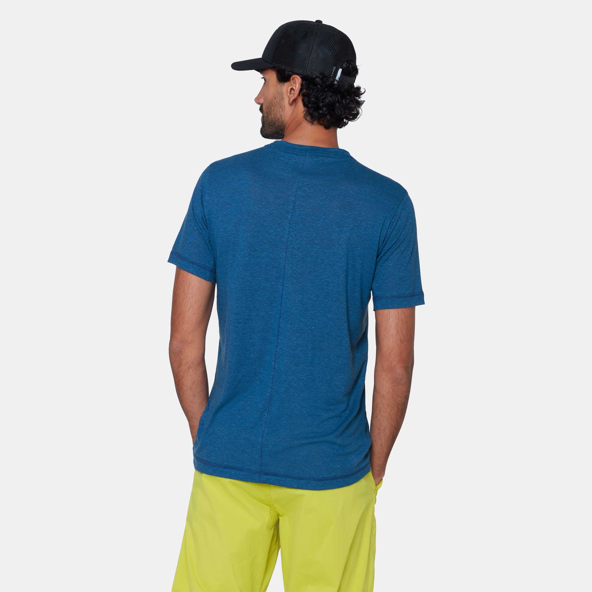 Ao-thun-ngan-tay-Mammut-Massone-Light-T-Shirt-Men-1017-06540-size-S-M-L-XL-2XL-3.jpg?v=1778553684