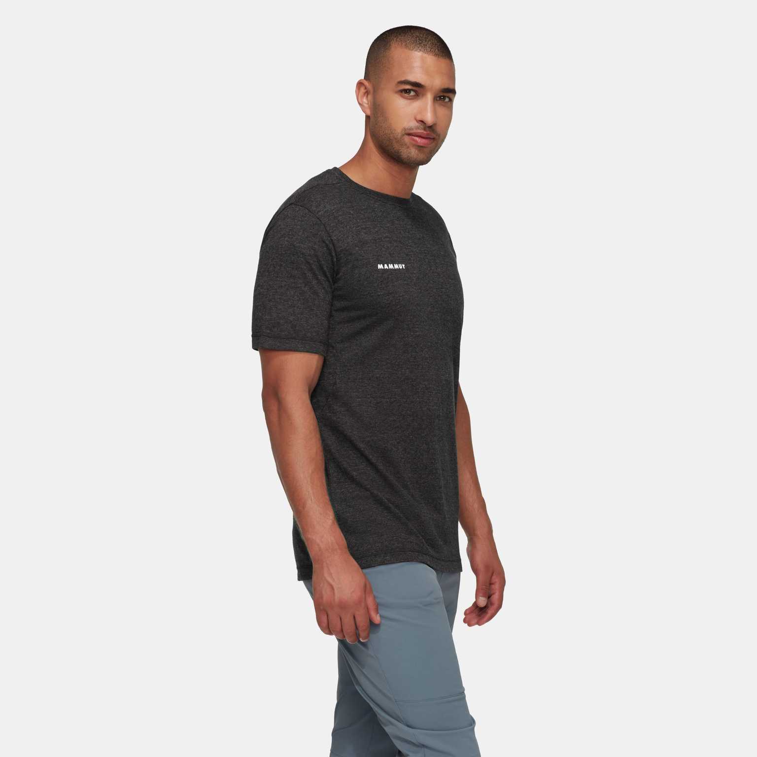Ao-thun-ngan-tay-Mammut-Massone-Light-T-Shirt-Men-1017-06540-size-S-M_Mammut Massone Light T-Shirt Men 1017-06540 Black ktmart 2.jpg