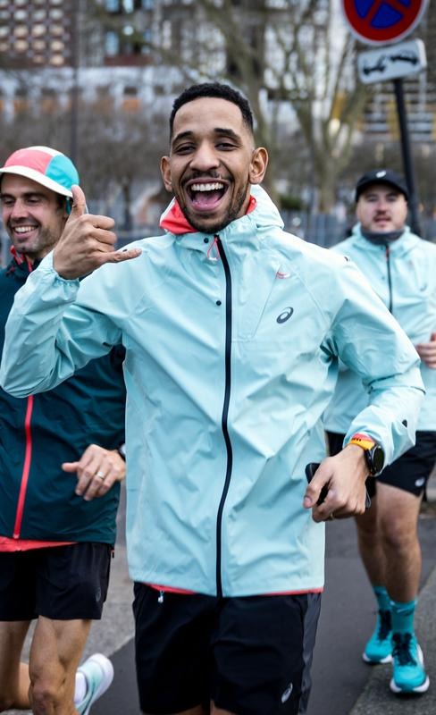 Asics-Metarun-Waterproof-Jacket-2011D121-size-S-M-L-XL-11.jpg