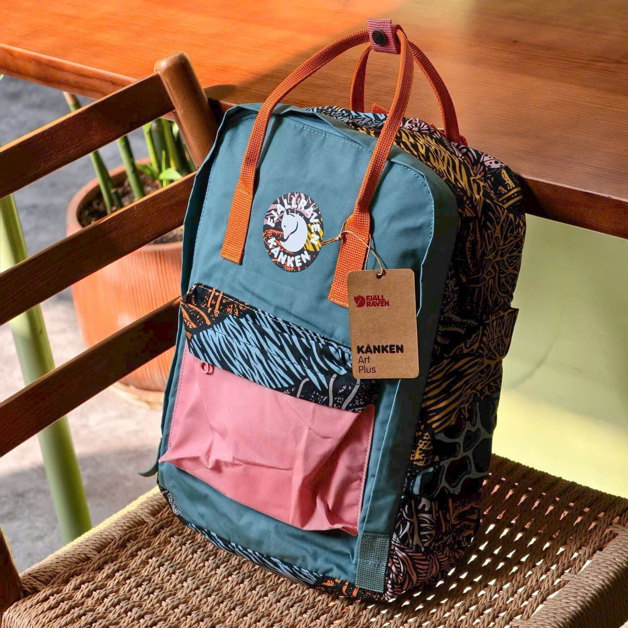 Balo-Fjallraven-Kanken-Art-Plus-16L-23634-43.jpg