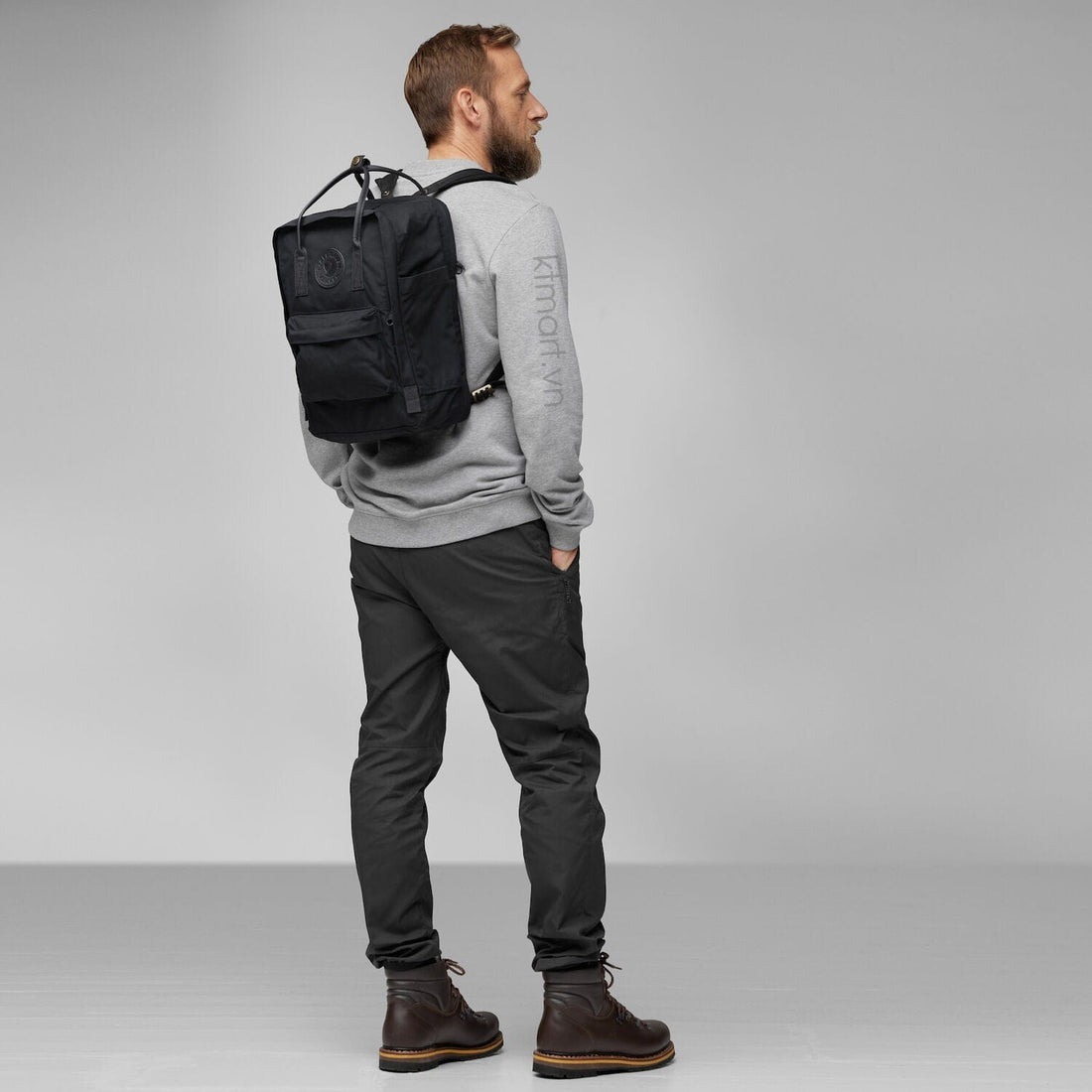 Balo-Fjallraven-Kanken-No-2-Laptop-15-All-Black-23804-New-Version-5.jpg?v=1769652272