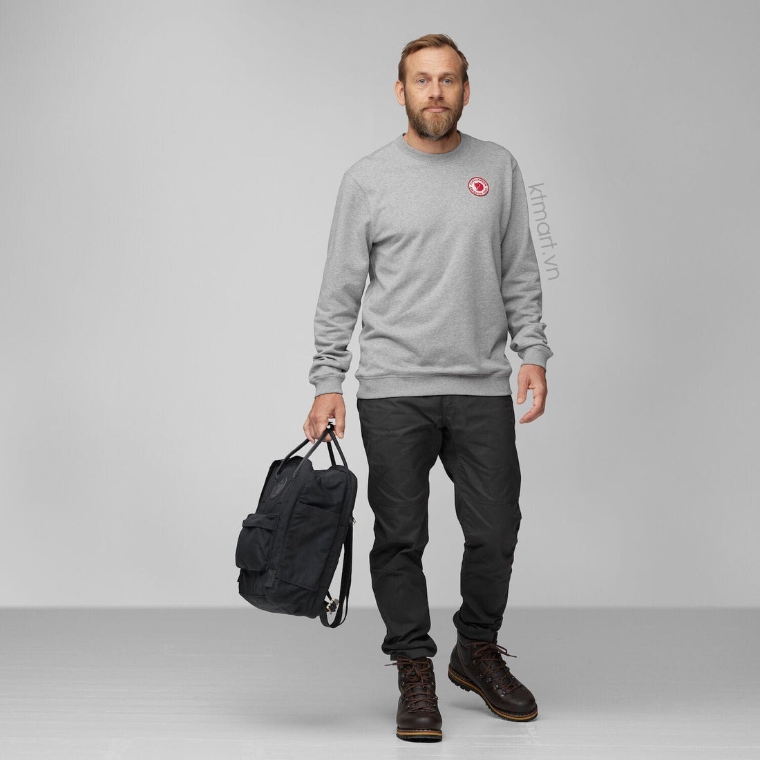 Balo-Fjallraven-Kanken-No-2-Laptop-15-All-Black-23804-New-Version-6.jpg?v=1769652276