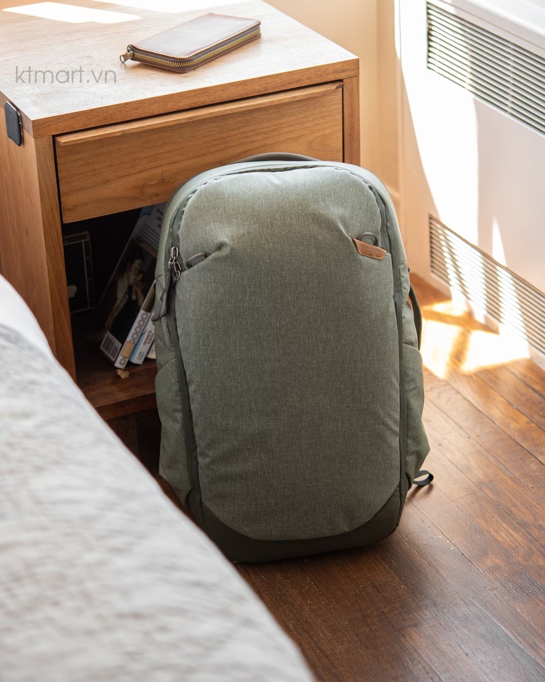 Balo-Peak-Design-Travel-Backpack-30L-21.jpg?v=1769999039