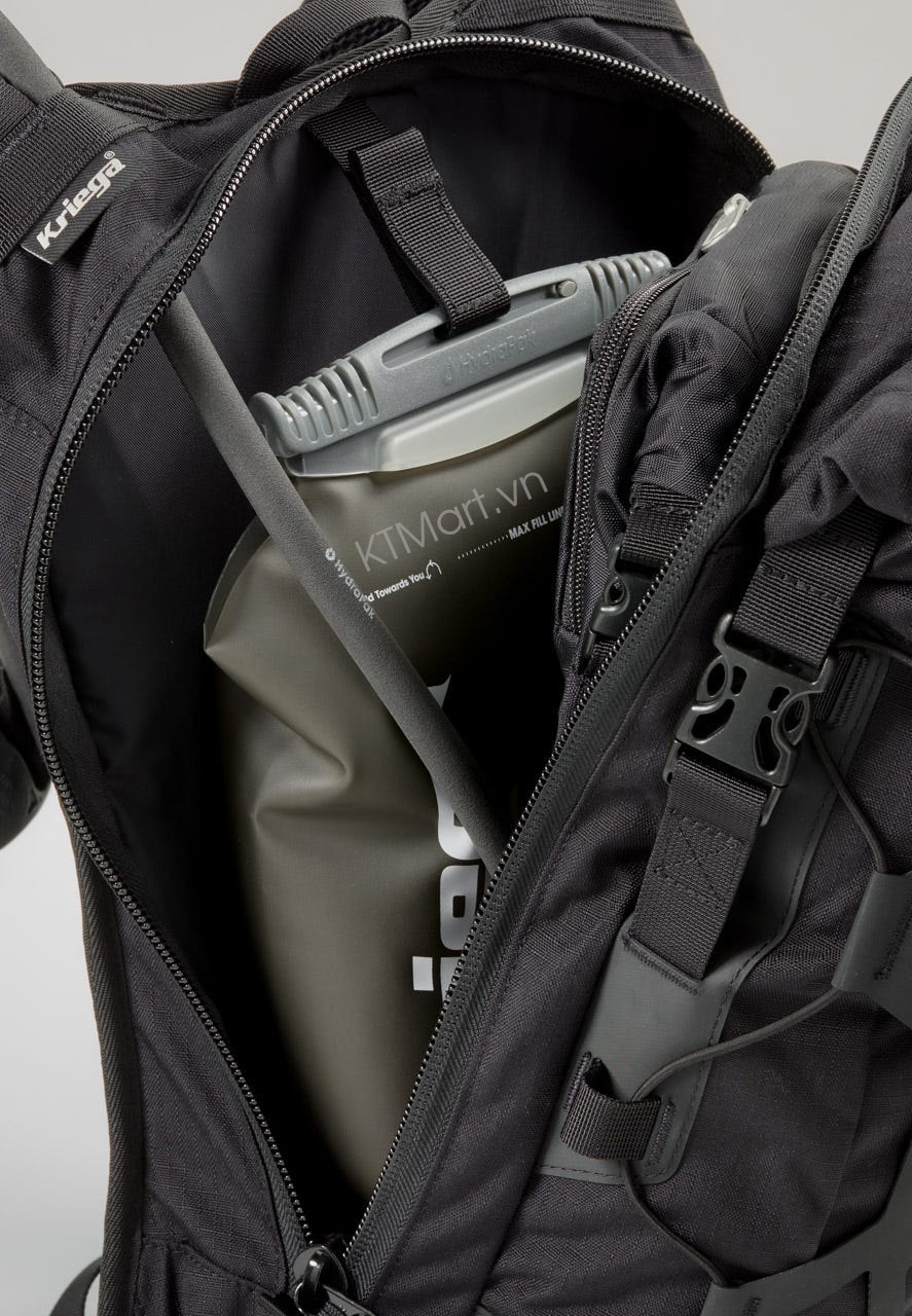 Balo-Revit-Backpack-Load-22L-H2O-FLU003-17.jpg?v=1773907651