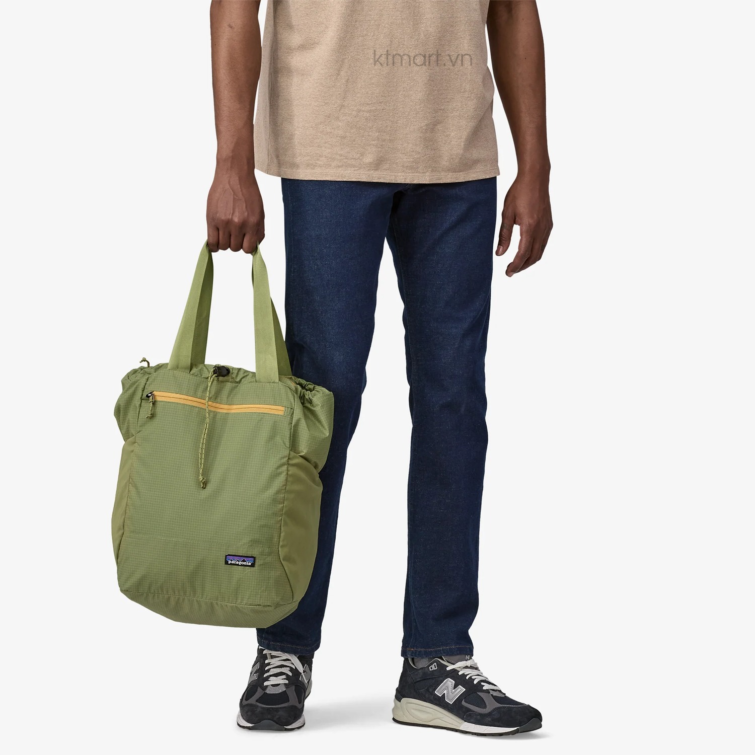 Balo-Tote-Patagonia-Ultralight-Black-Hole-Tote-Pack-27L-Husk-Tan-48809-37.jpg?v=1769739736