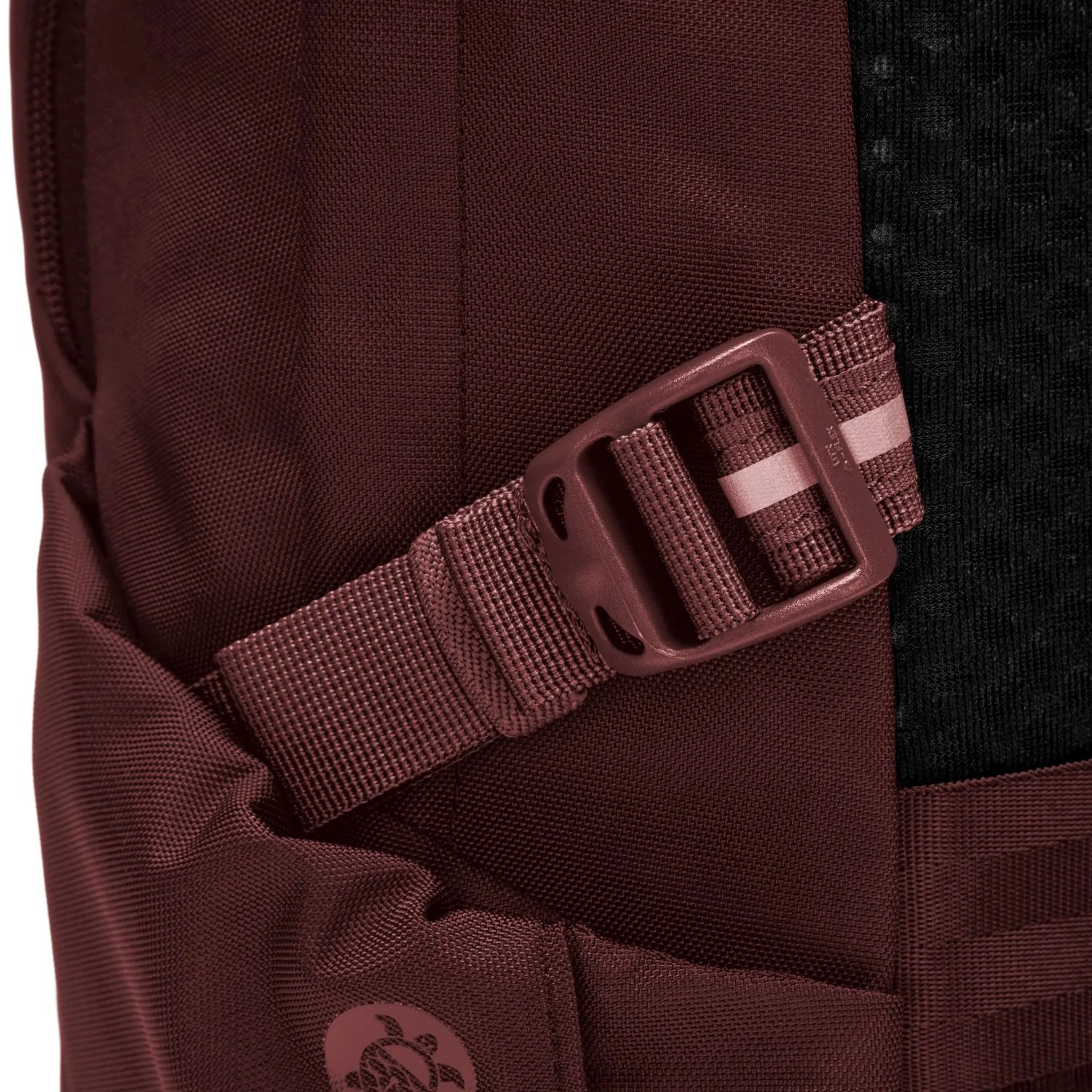 Balo-chong-trom-Pacsafe-V-Active-Anti-Theft-Backpack-24L-Burgundy-60301347-11.jpg?v=1774841264