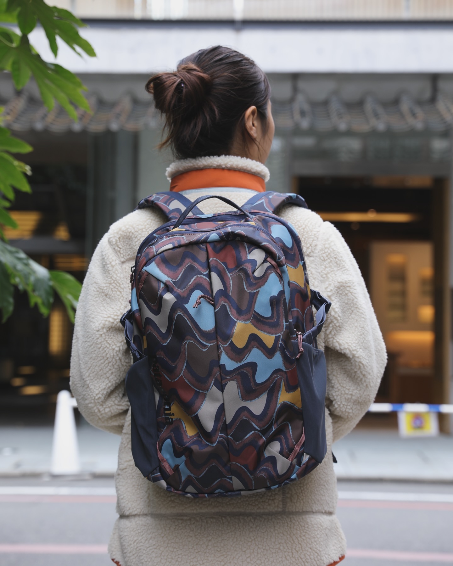 Balo-cong-so-Patagonia-Refugio-Daypack-26L-47913-Currents-Dulse-Mauve-4.jpg
