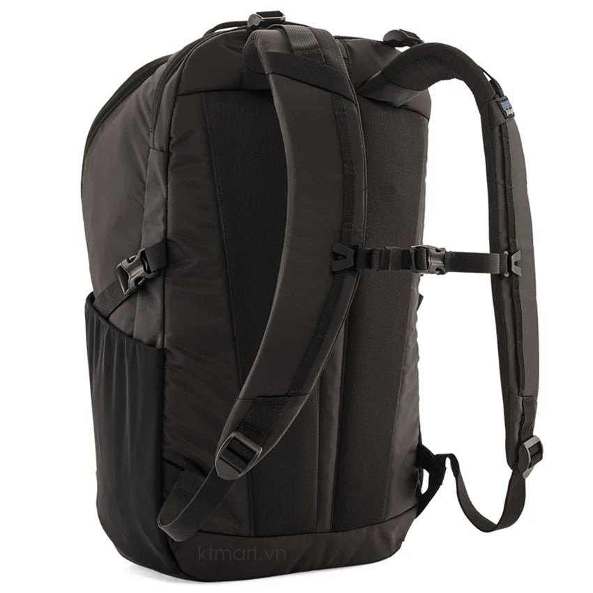 Balo-cong-so-Patagonia-Refugio-Daypack-30L-47928-Black-12.jpg