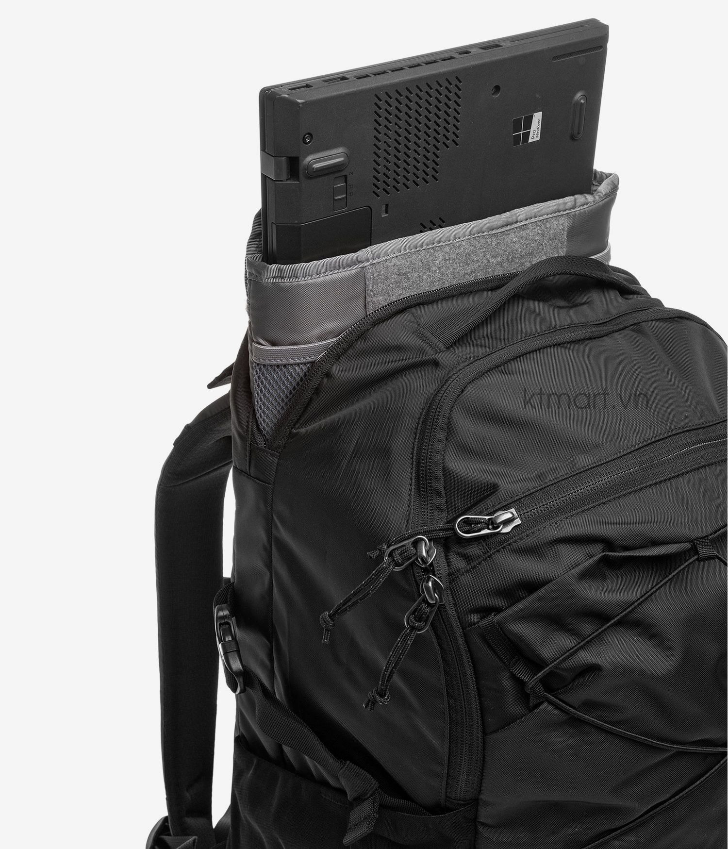 Balo-cong-so-Patagonia-Refugio-Daypack-30L-47928-Black-4.jpg