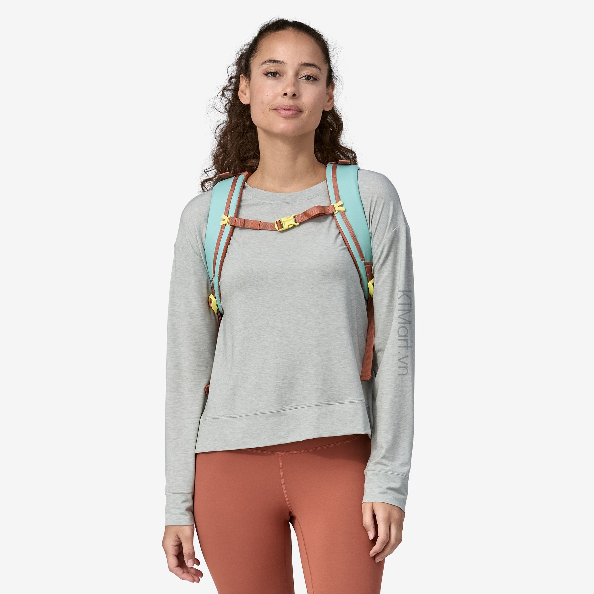 Balo-cong-so-Patagonia-Refugio-Daypack-30L-Skiff-Blue-47928-4.jpg?v=1773193928