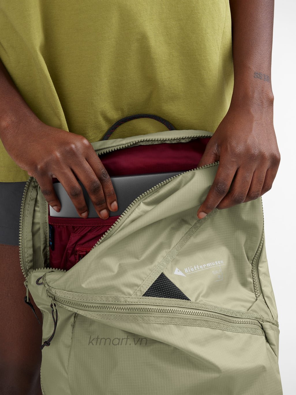 Balo-sieu-Nhe-Klattermusen-Gjalp-Backpack-18L-40456_Klattermusen Gjalp Backpack 18L 40456U21 ktmart 16.jpg