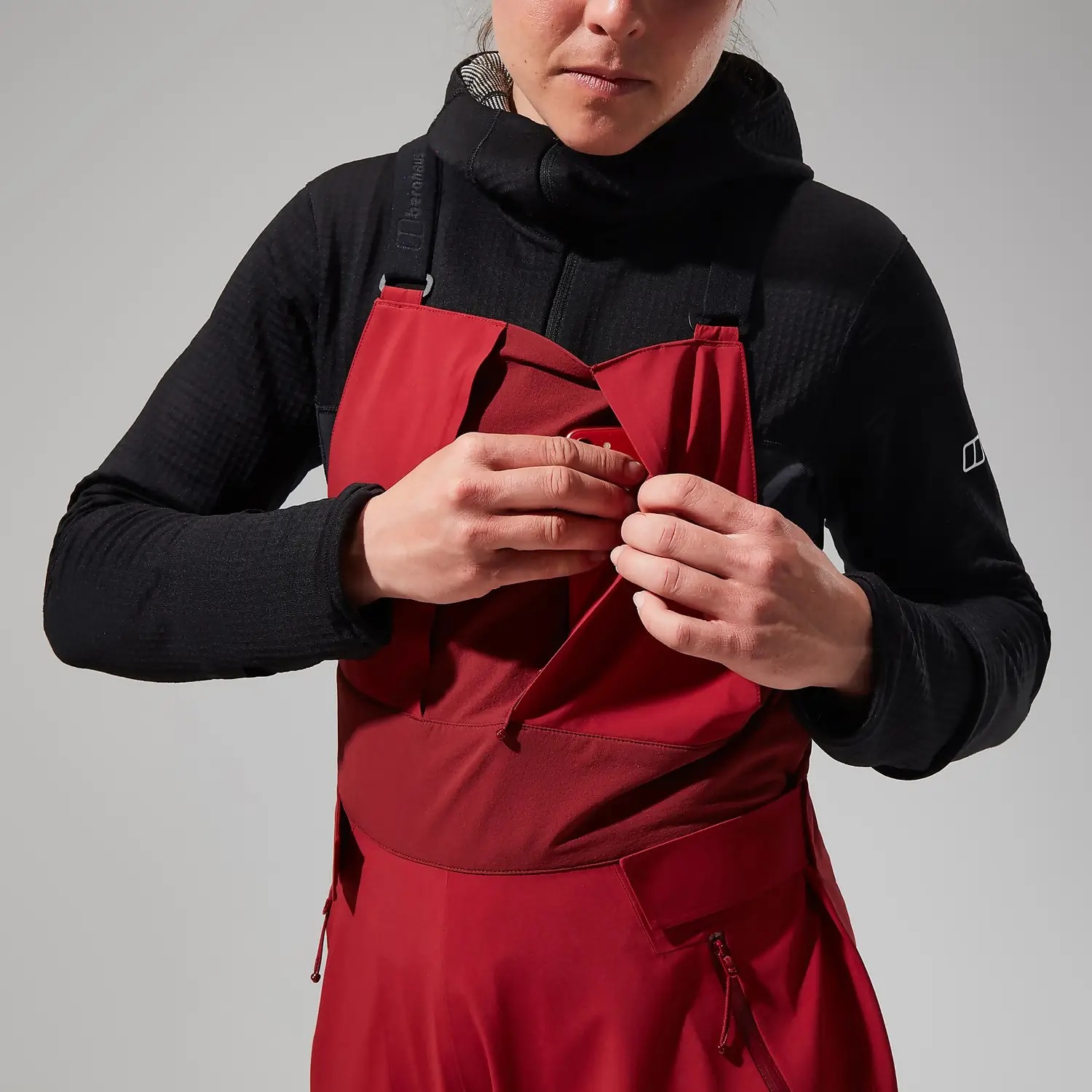 Berghaus-Women-s-MTN-Arete-Descend-GTX-Bib-Pants-4A001382HR8-size-XS-S-30.jpg?v=1775030236