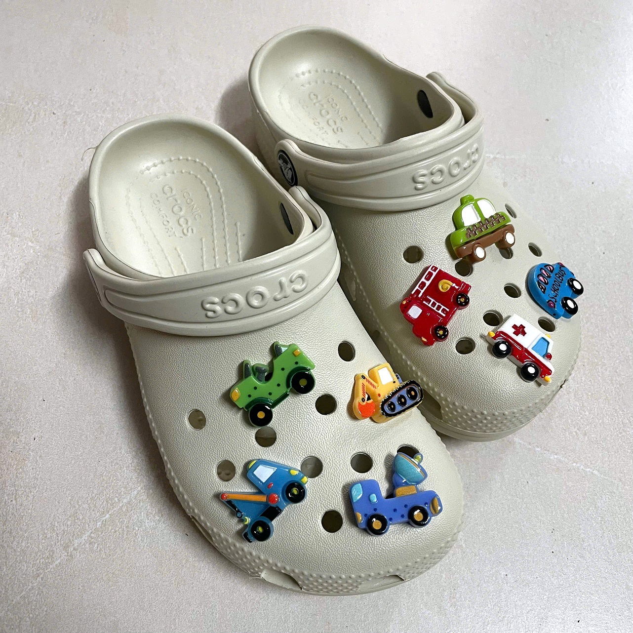 Dep-suc-Kids-Crocs-Classic-Clog-Beige-size-C13-13.jpg?v=1774857810