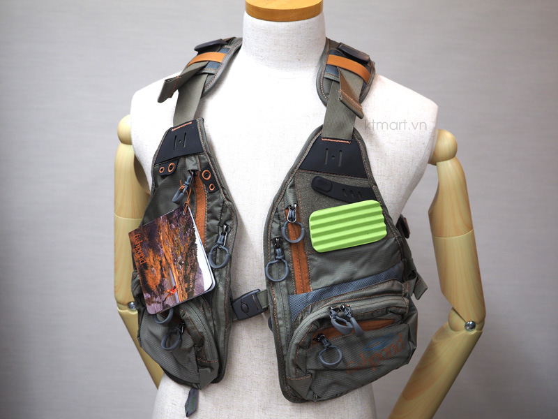Fishpond-Tenderfoot-Youth-Fishing-Vest-Child-s-Fishing-Vest-3.jpg?v=1770273175