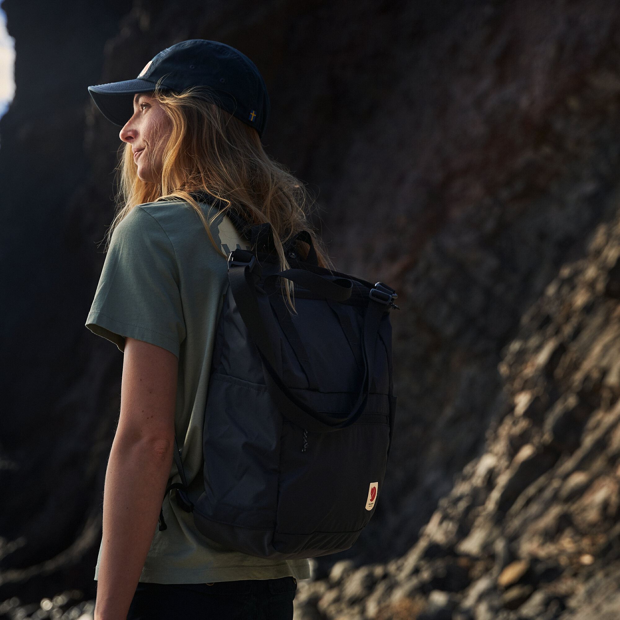 Fjallraven-High-Coast-Totepack-23L-23225-18.jpg?v=1775010288