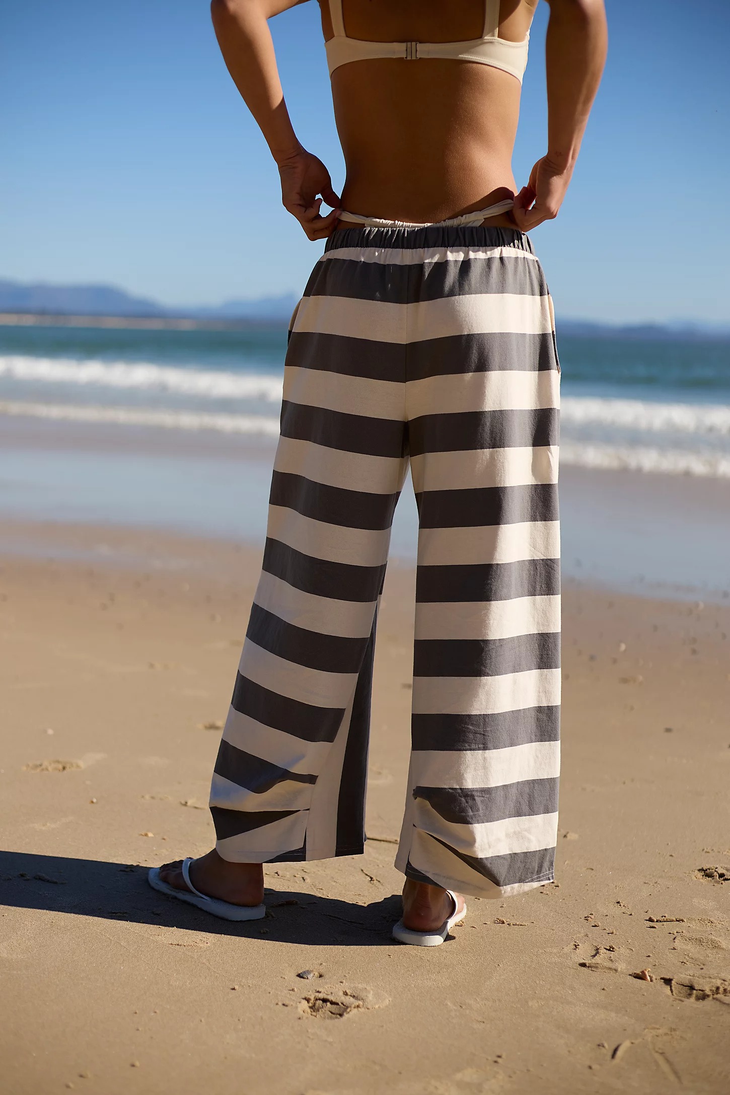 Free-People-Dakota-Pants-96508619-8.jpg?v=1776142107