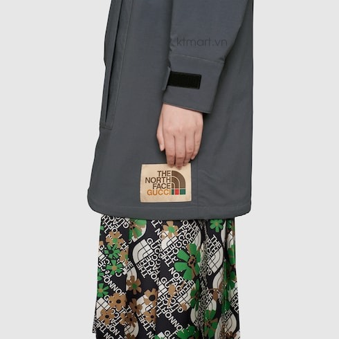 GUCCI-x-The-North-Face-Grey-Windbreaker-Grey-649246-size-M-6.jpg?v=1772765149