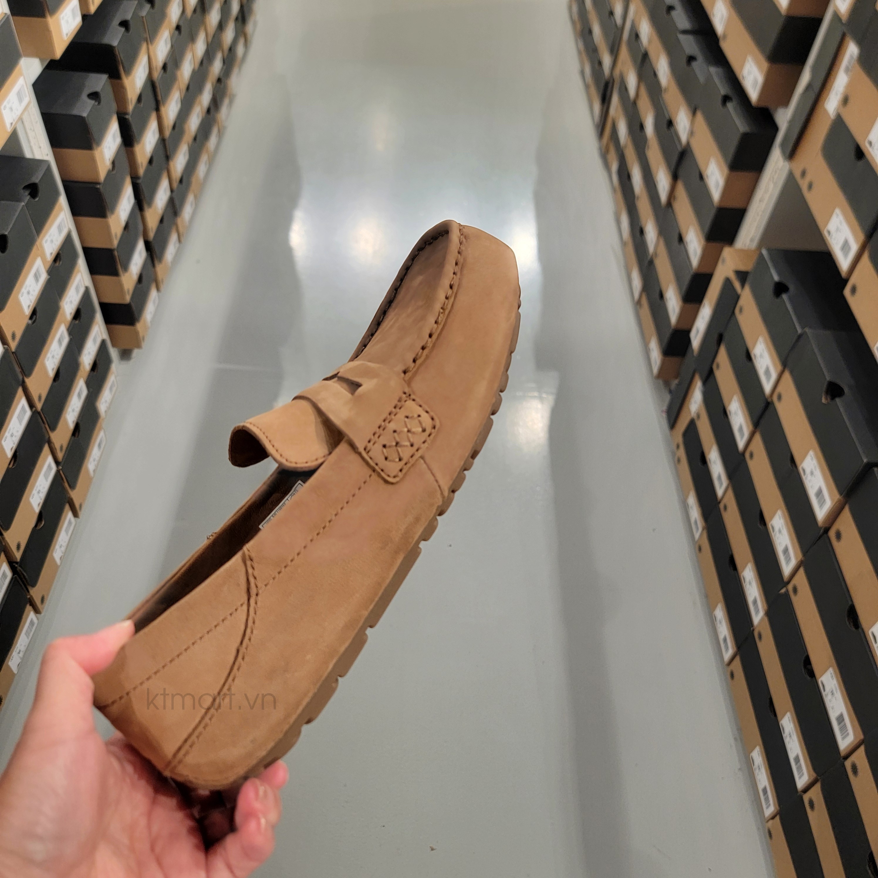 Giay-da-that-UGG-Loafers-Men-Black-1166762-size-40-13.jpg