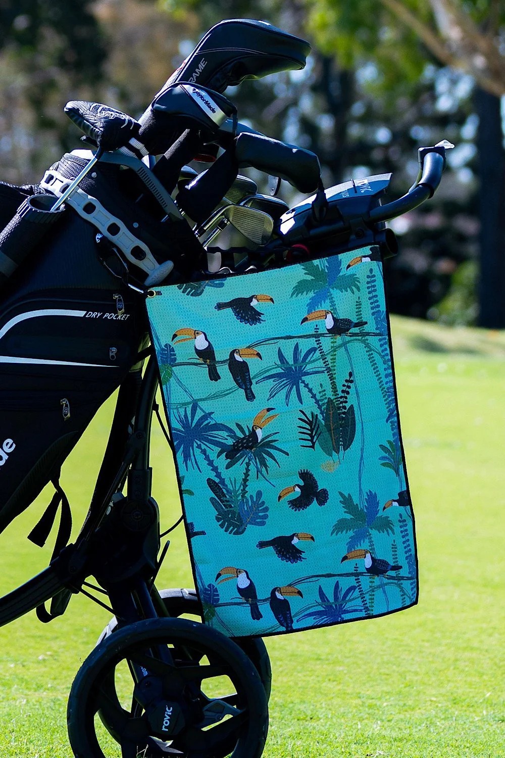 Khan-Golf-Cheeky-Winx-Talkin-Toucs-Golf-Towel-60x40cm-1.jpg?v=1777360213