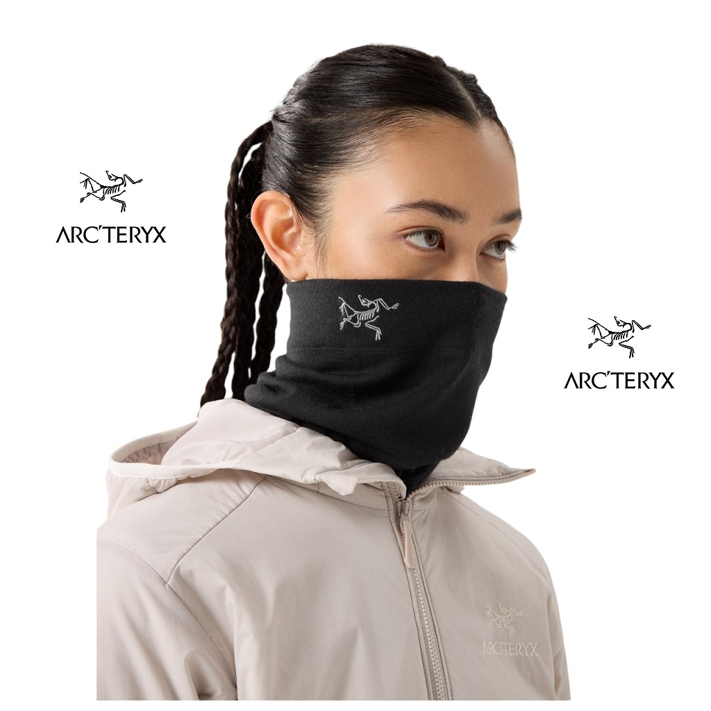 Khan-ong-Arc-teryx-Rho-Lightweight-Wool-Neck-Gaiter-29582-5.jpg?v=1770174597