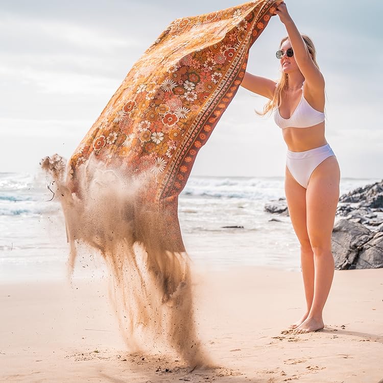 Khan-tam-trai-cat-da-nang-Somerside-Pleiades-Sand-Free-Beach-Towel-Size-L-160x90cm-2.jpg