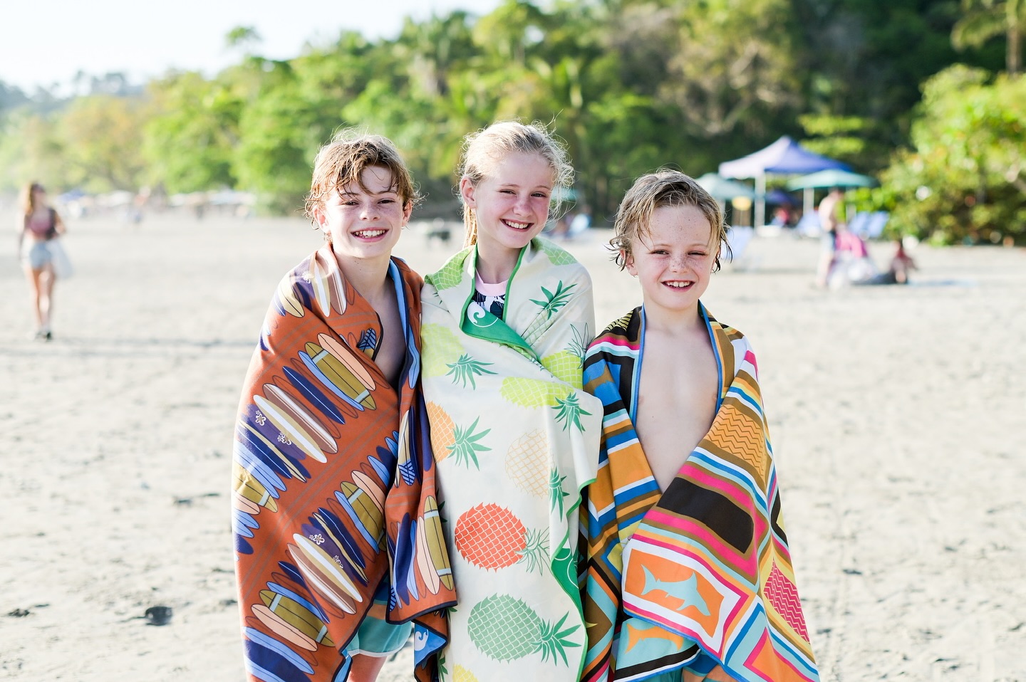 Khan-tam-trai-da-nang-Onda-Microfiber-Sand-Free-Beach-Towel-150x90cm-4.jpg?v=1769586773