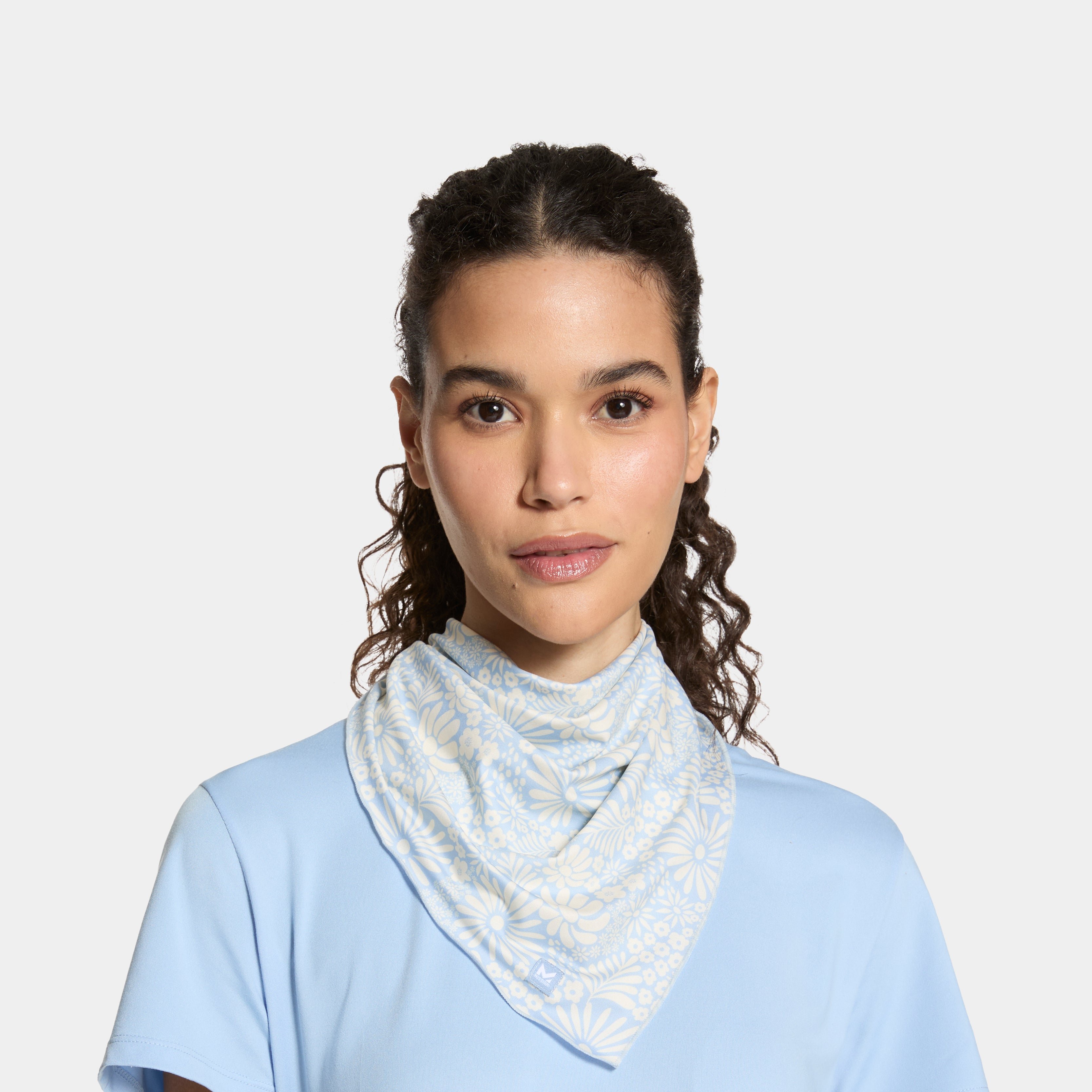 Cooling Bandana with UPF 50 Protection4.jpg